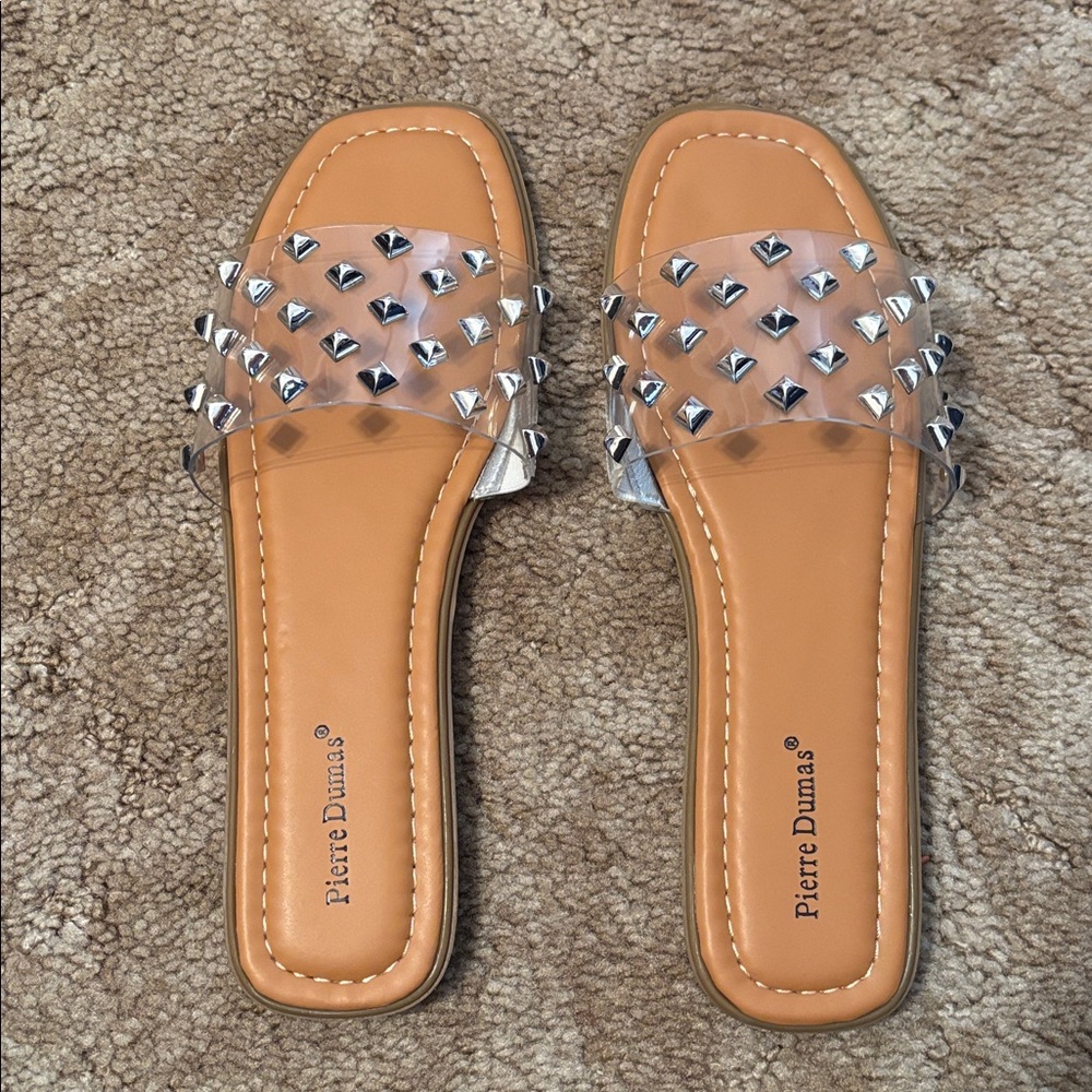 Pierre Dumas Women’s 7.5 Mylah Clear Lucite Silver Studded Sandals